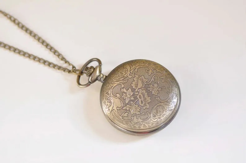 1 PC Antique Bronze Large Filigree Pocket Watch Necklace 47mm A931