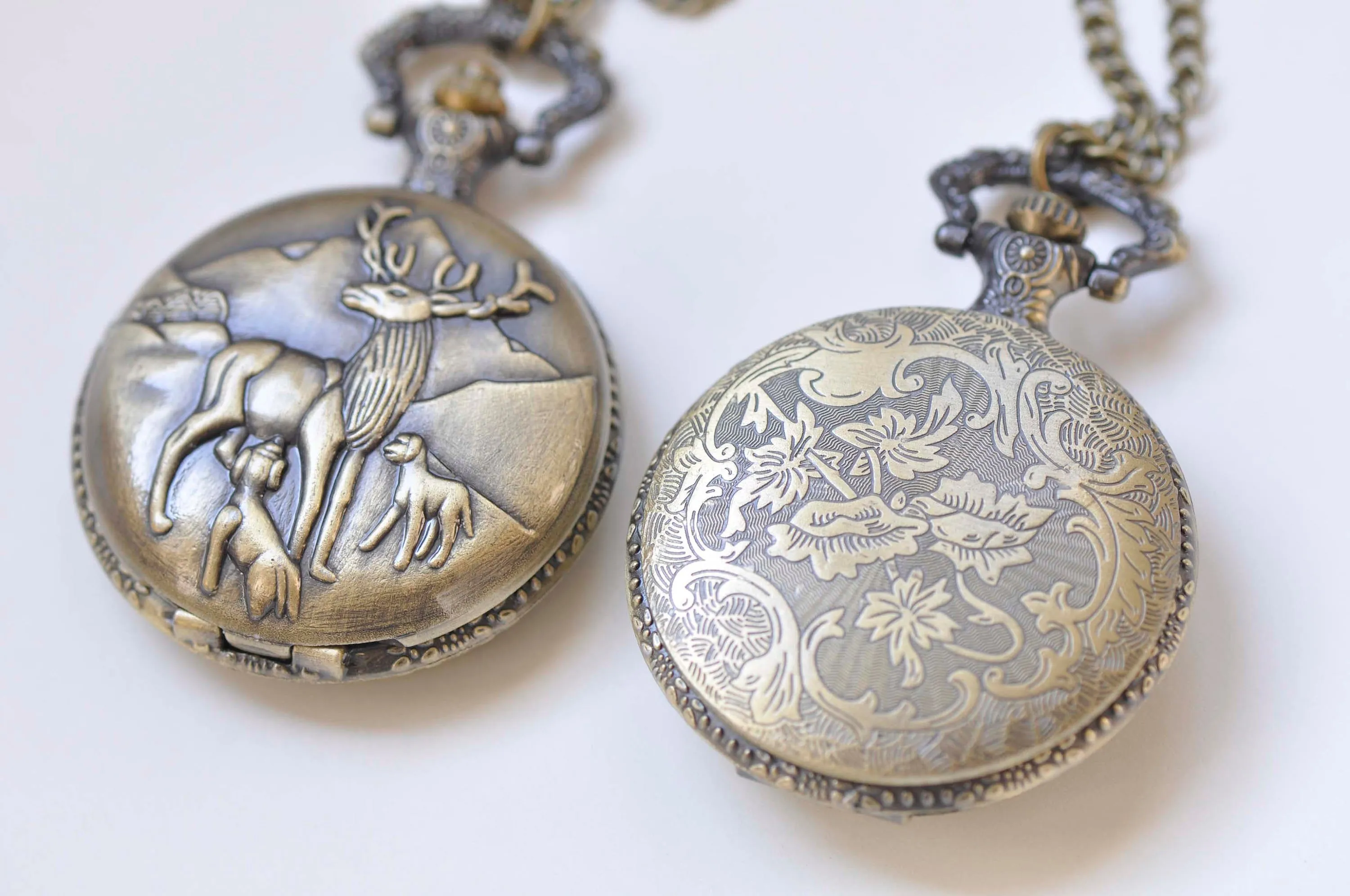 1 PC Antique Bronze Large Reindeer Pocket Watch Necklace 47mm A4149