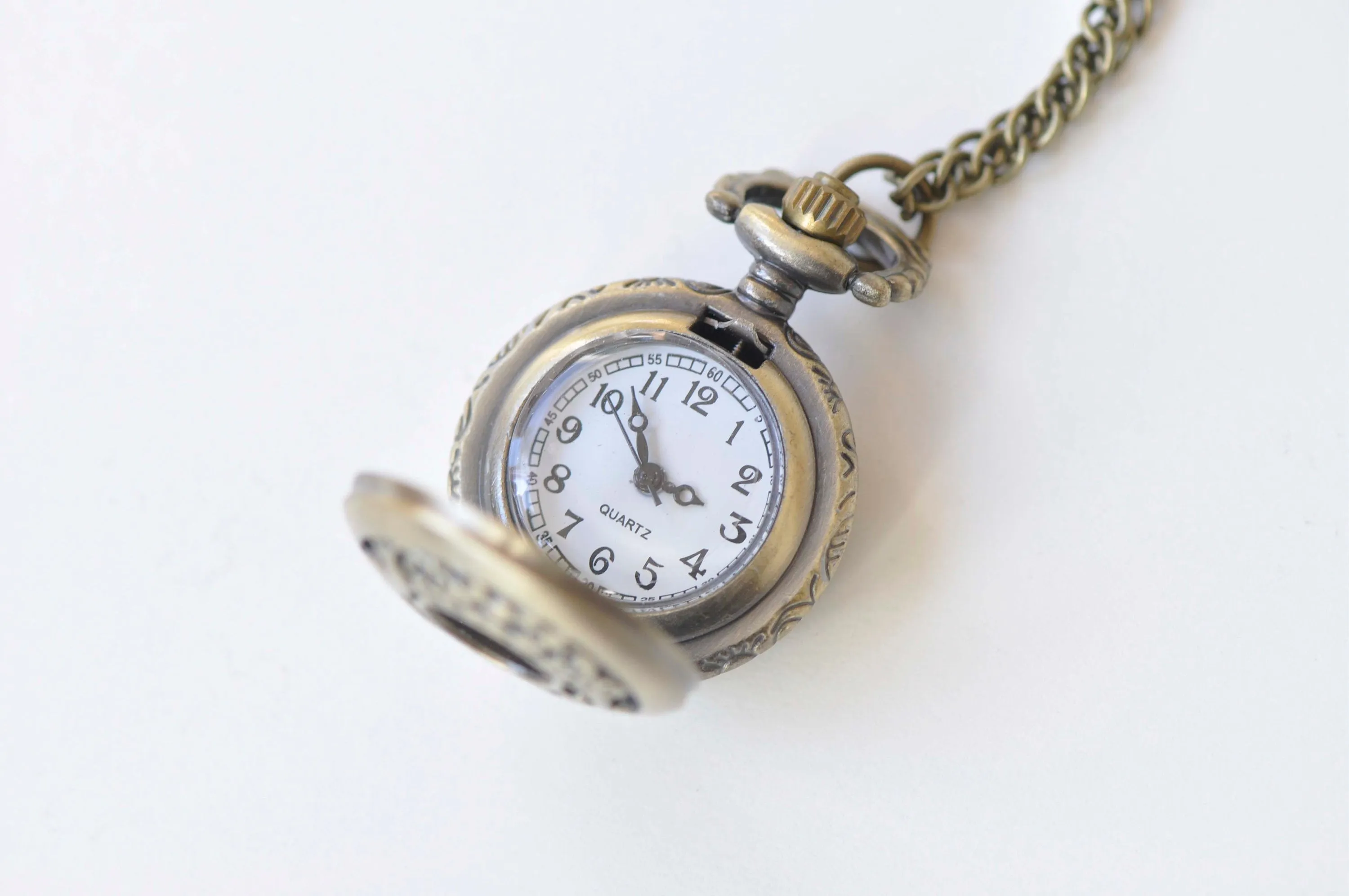 Antique Bronze Filigree Pocket Watch Necklace Set of 1