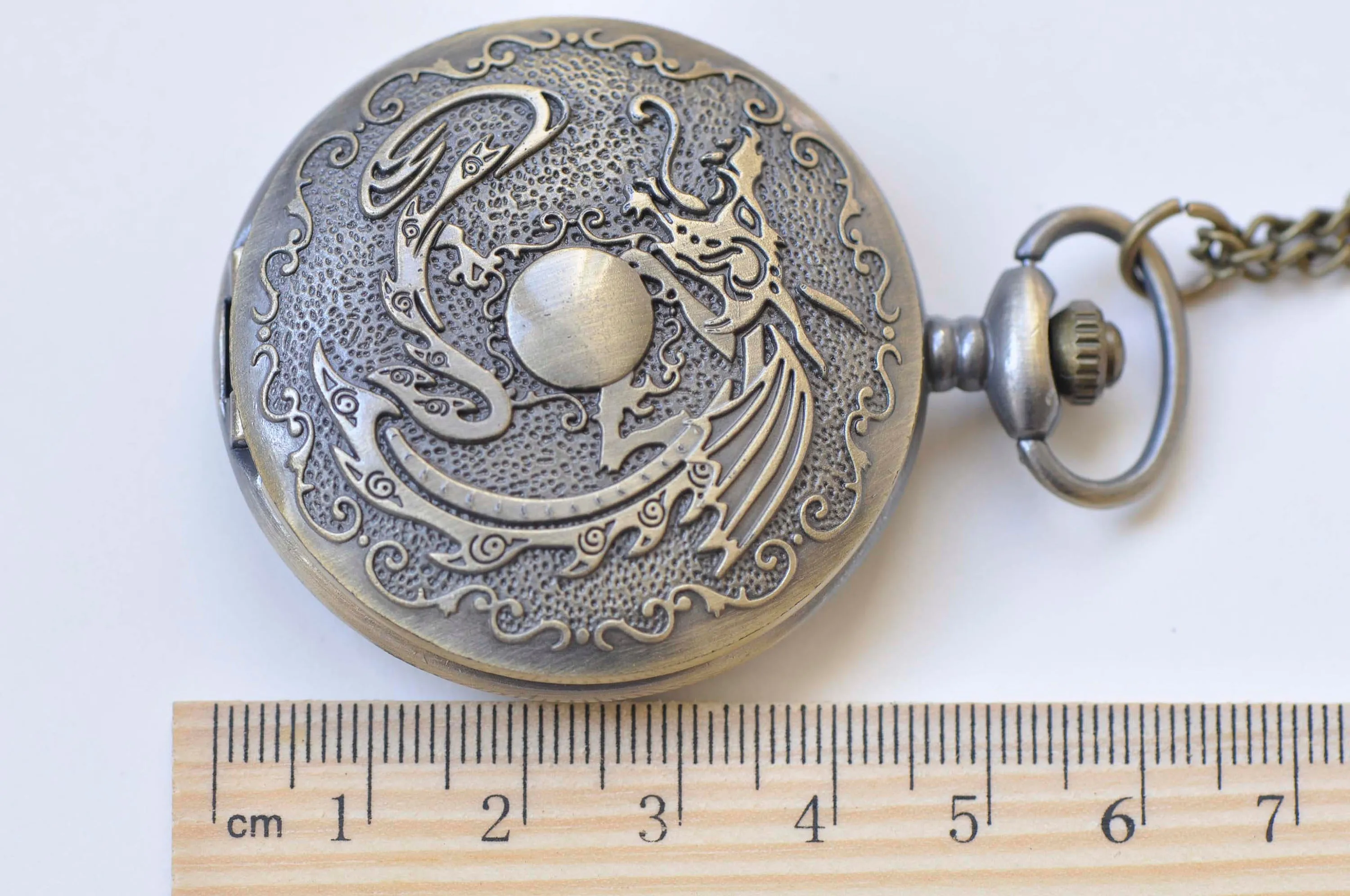 Antique Bronze Large Round Pocket Watch Necklace Set of 1 A4634