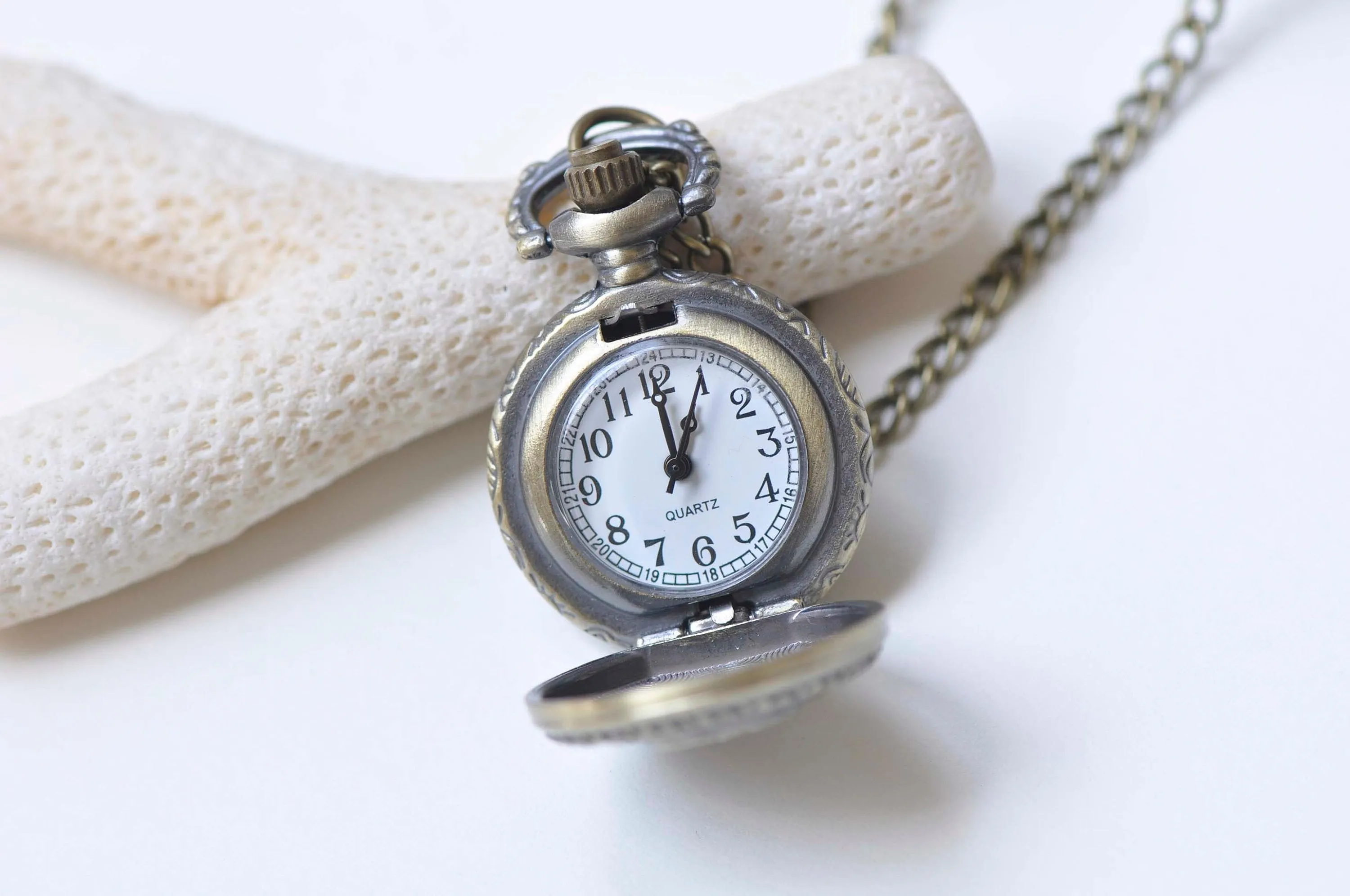 Antique Bronze Rose Flower Small Pocket Watch Necklace 27mm/47mm