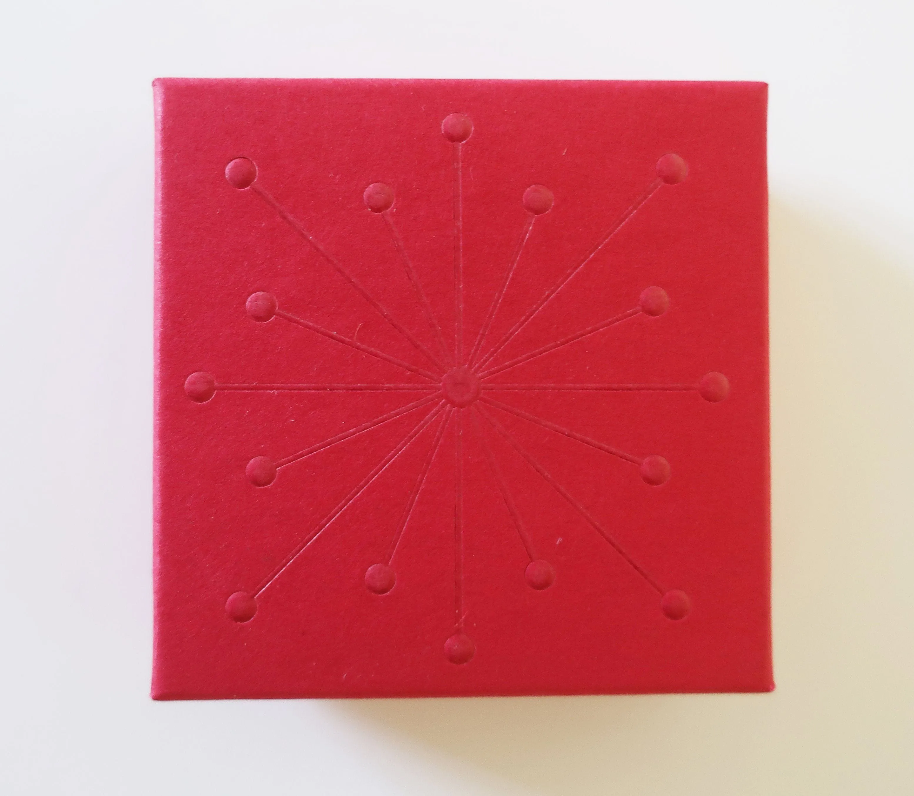 Liberty Red Lapel Pin Gift Box