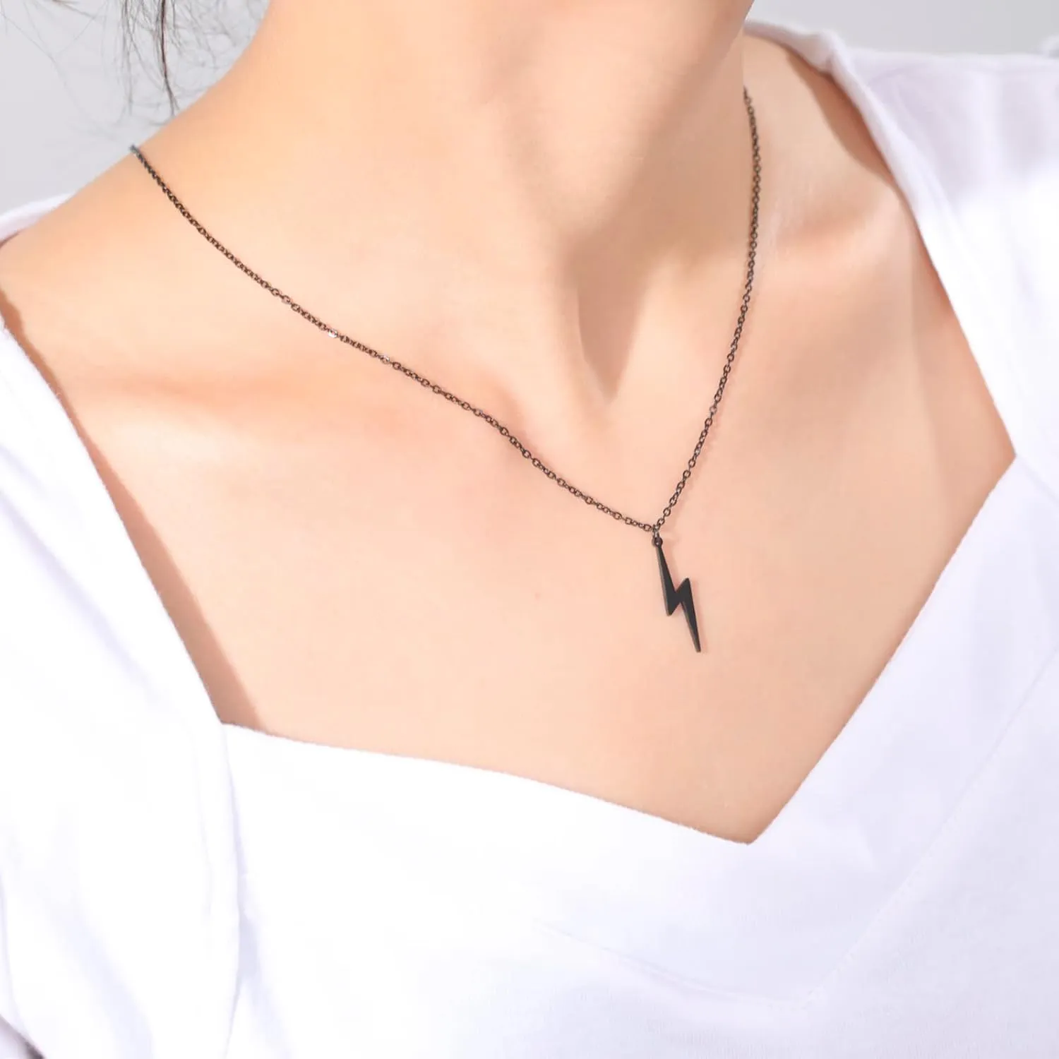 Lightning Bolt Necklace for Women Men Stainless Steel Simple Street Punk Lightning Bolt Pendant Necklace Jewelry Inspirational Gift for Unisex