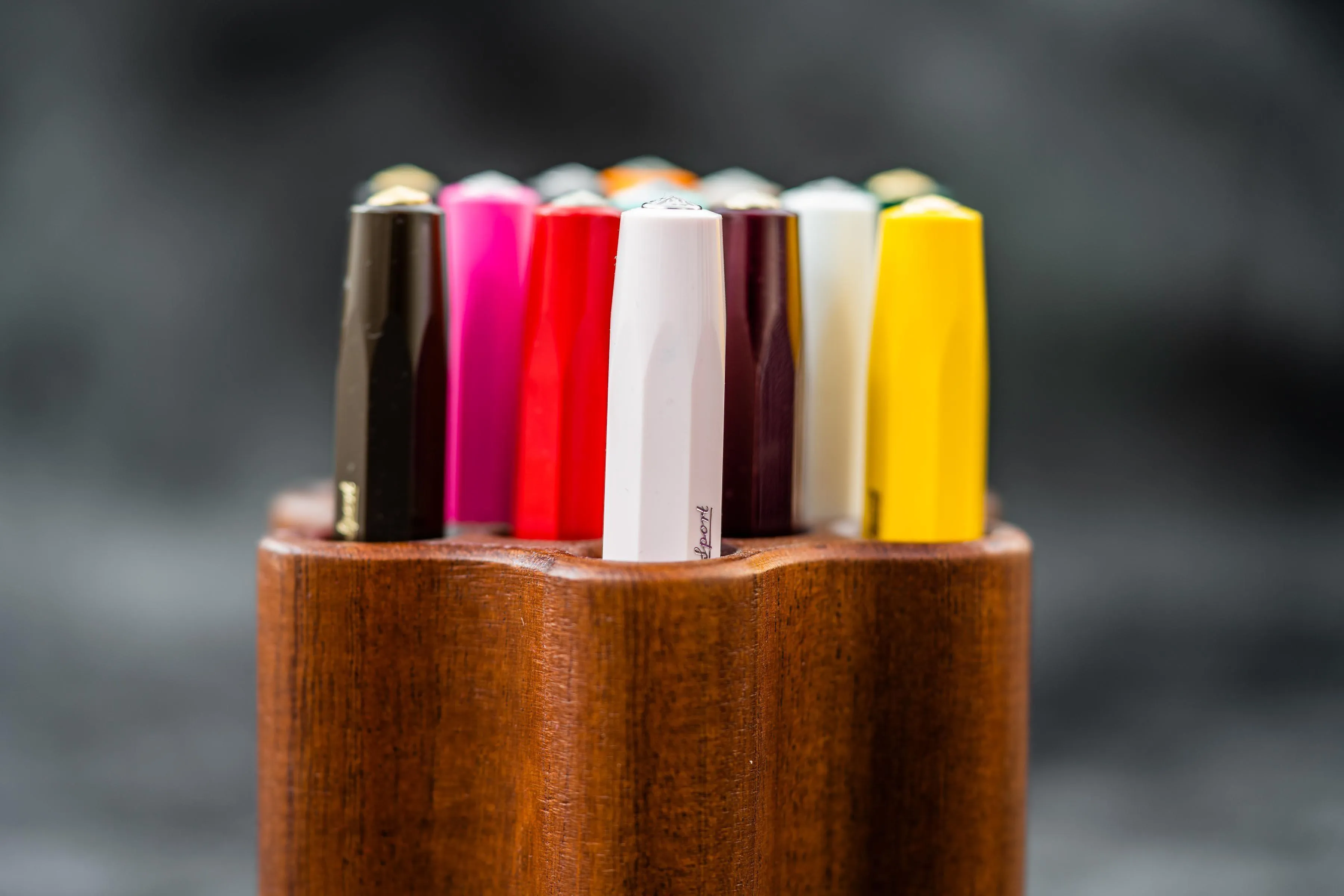 ToolComb Wooden Pen and Brush Stand Holder